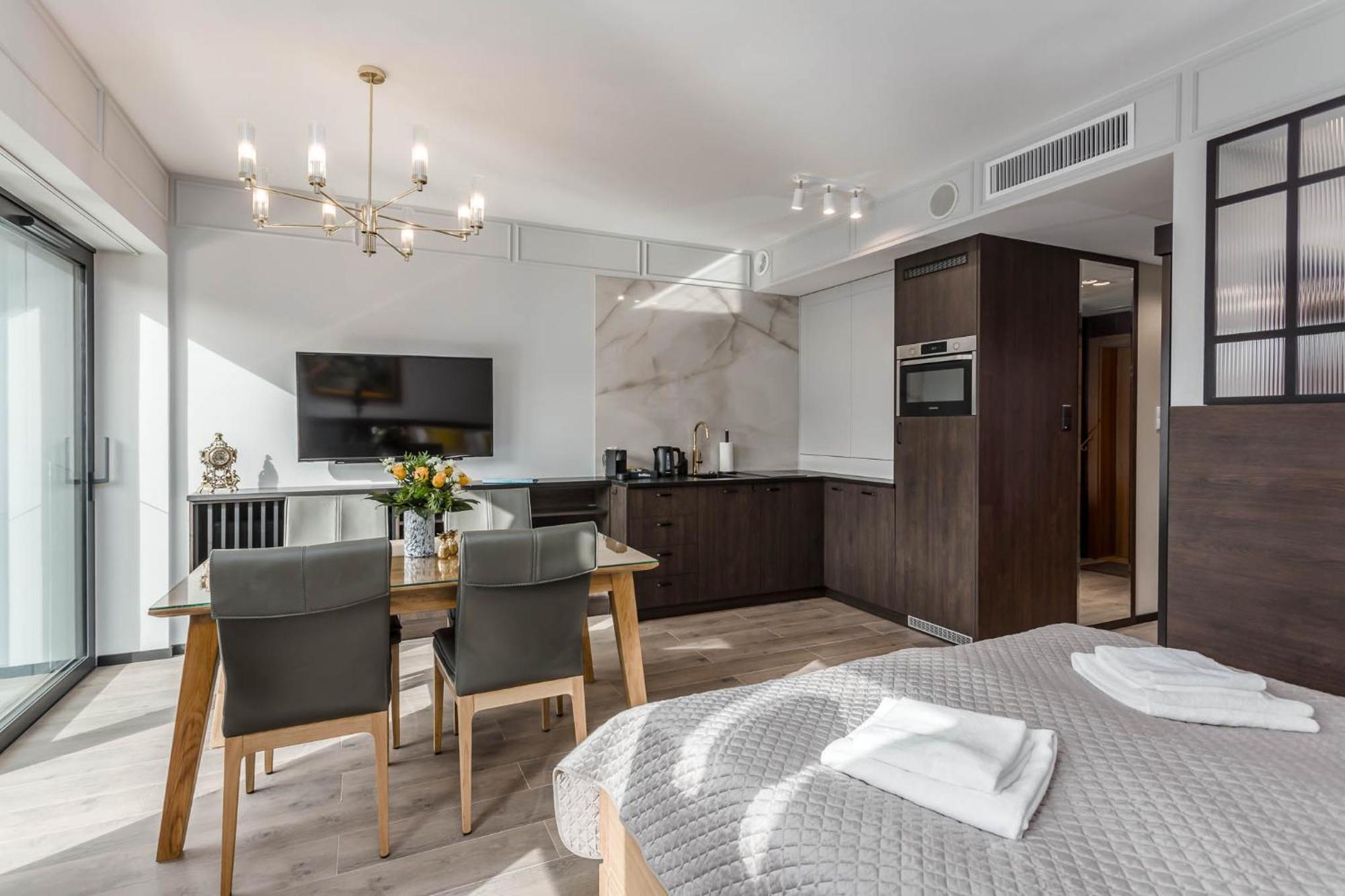 Rent Like Home - Apartamenty W Deo Plaza กดัญสก์ ภายนอก รูปภาพ