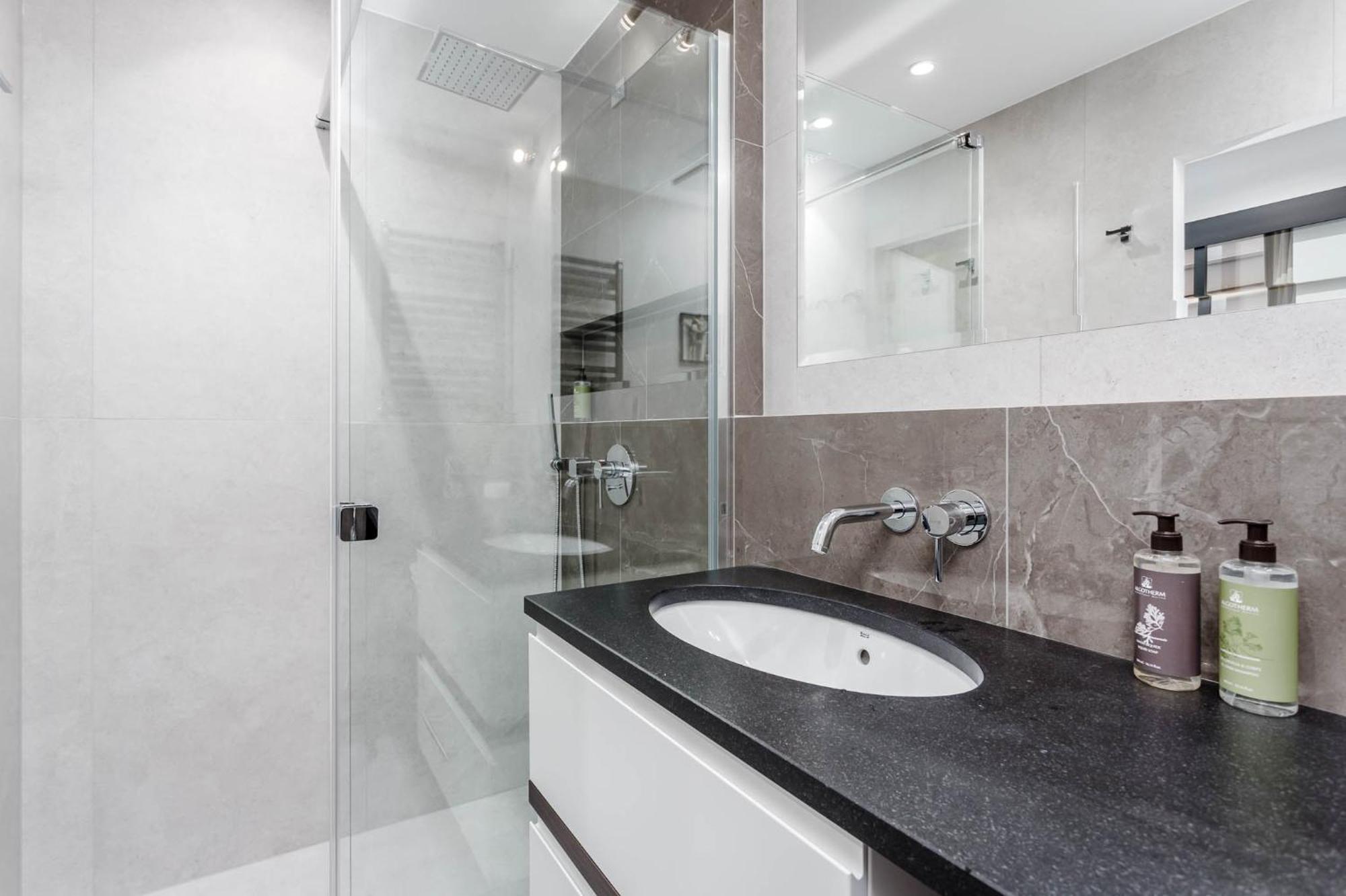 Rent Like Home - Apartamenty W Deo Plaza กดัญสก์ ภายนอก รูปภาพ